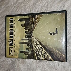 AMC The Walking Dead The Complete First Season DVD